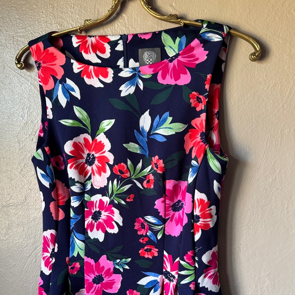 Vince Camuto Scuba Fit Floral Sleeveless Dress - Picture 2 of 7
